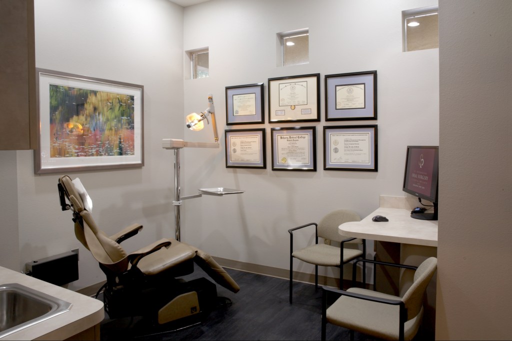 Interior of one of St. Petersburg Oral Surgery & Dental Implants examination rooms